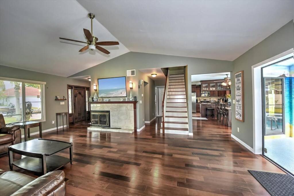Cape Coral Paradise 4 Bd 12Sleeps, W/Heated Pool 외부 사진
